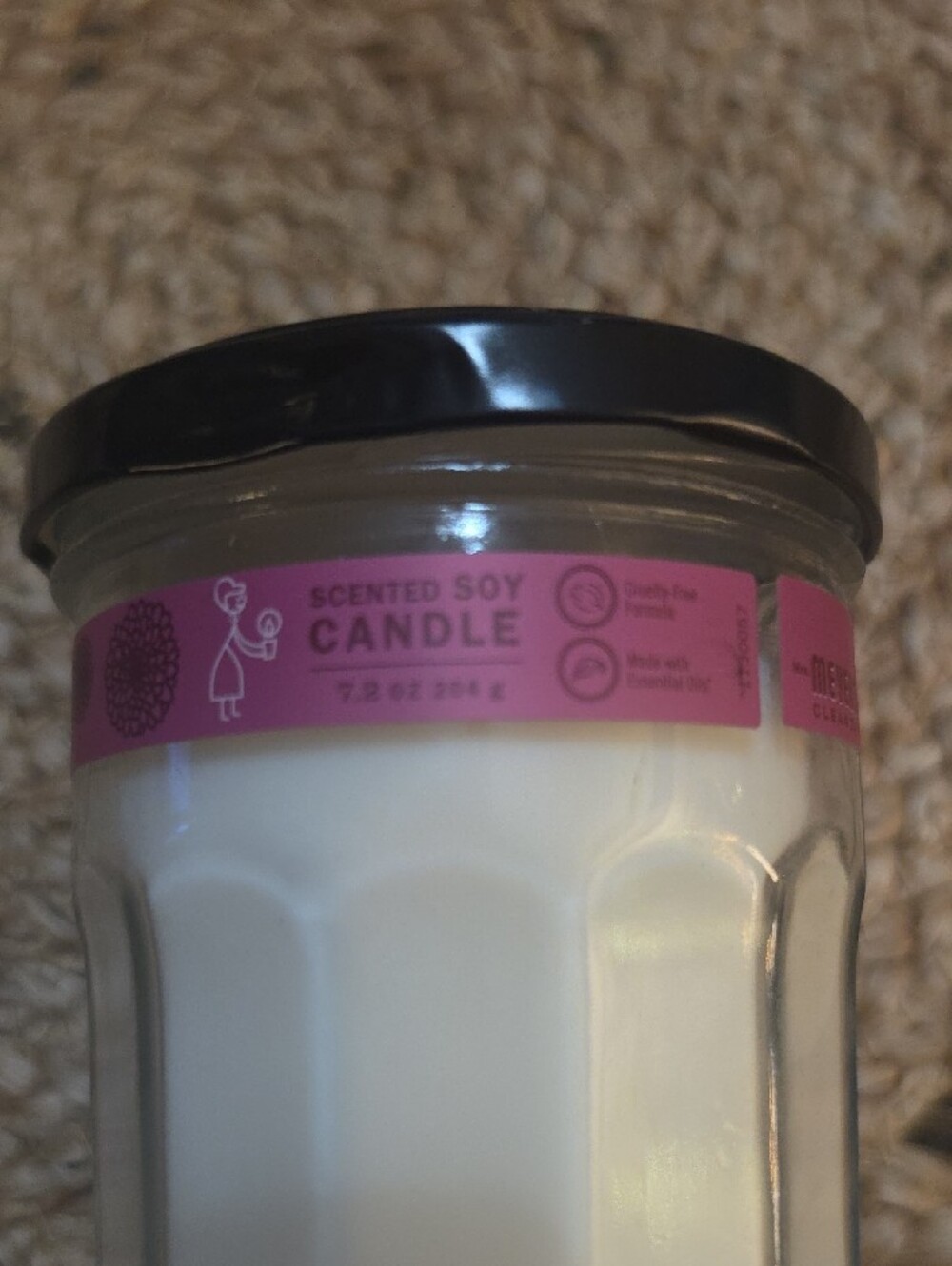 Mrs MEYERS New FALL Candle Mum Scent - Picture 2 of 4